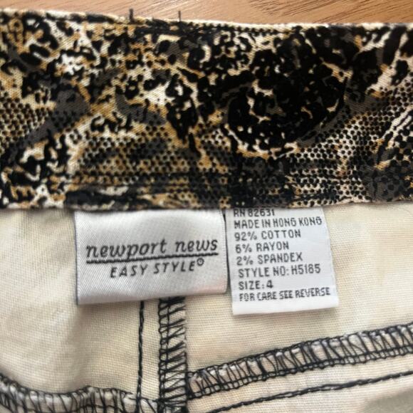 Newport News Pant Size 4 Textured Print Jeans - Picture 4 of 10